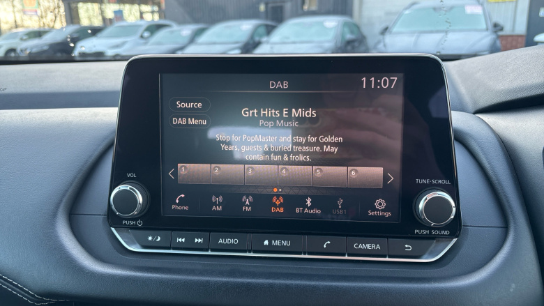 Nissan Qashqai 1.3 DiG-T MH Acenta Premium 5dr Petrol Hatchback